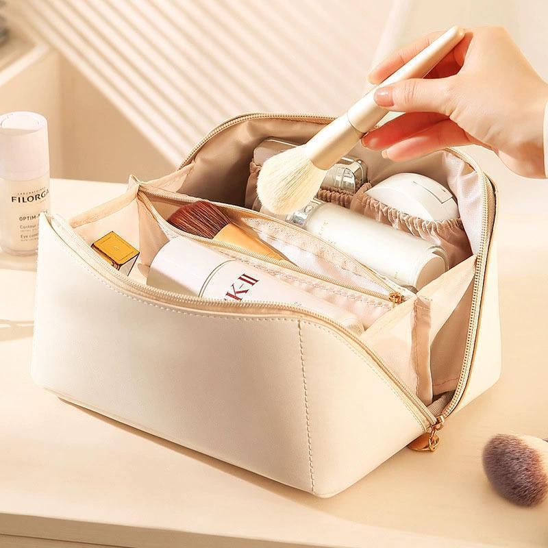 Portable makeup bag and toiletry organizer bag