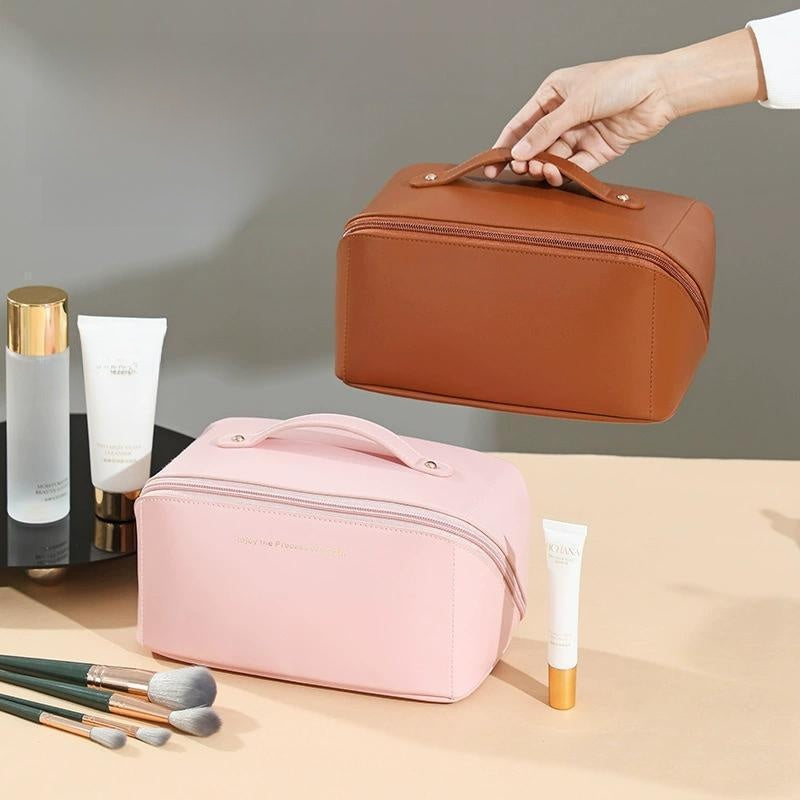 Portable makeup bag and toiletry organizer bag
